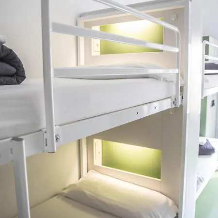 Sant Jordi Hostels Rock Palace-2